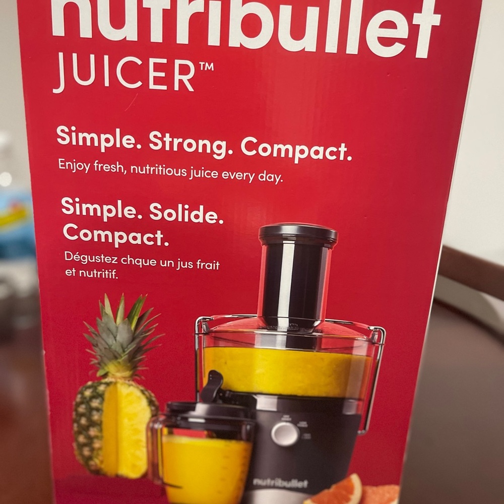 Nutribullet Juicer - Black and Yellow